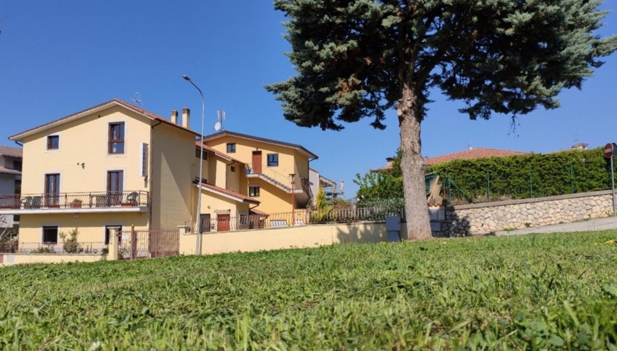 Complesso Turistico Aurora - Camere B&B Poggio Picenze 외부 사진